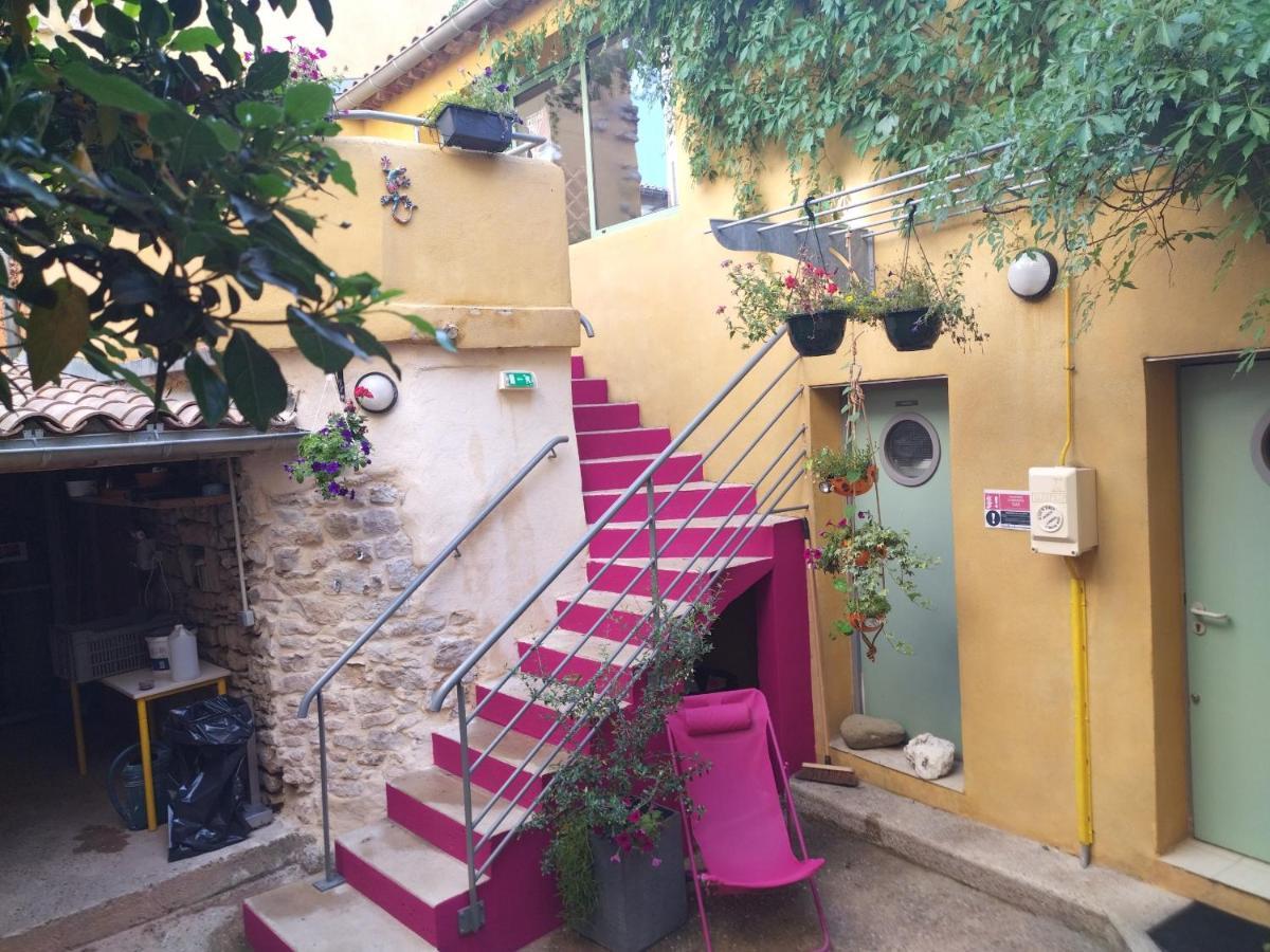 Gîte de l'ASPA Saint-Christol  Extérieur photo