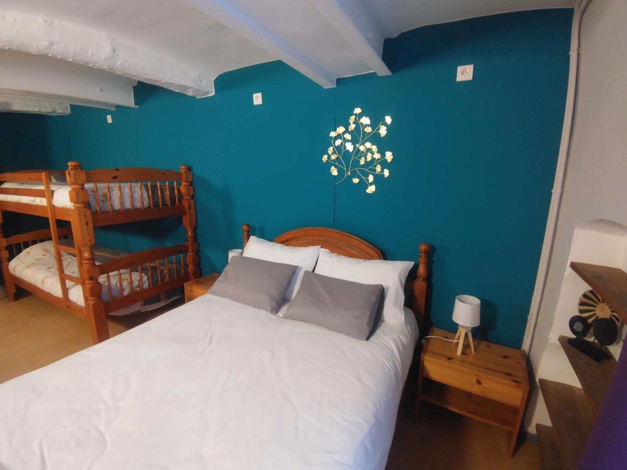 Gîte de l'ASPA Saint-Christol  Chambre photo