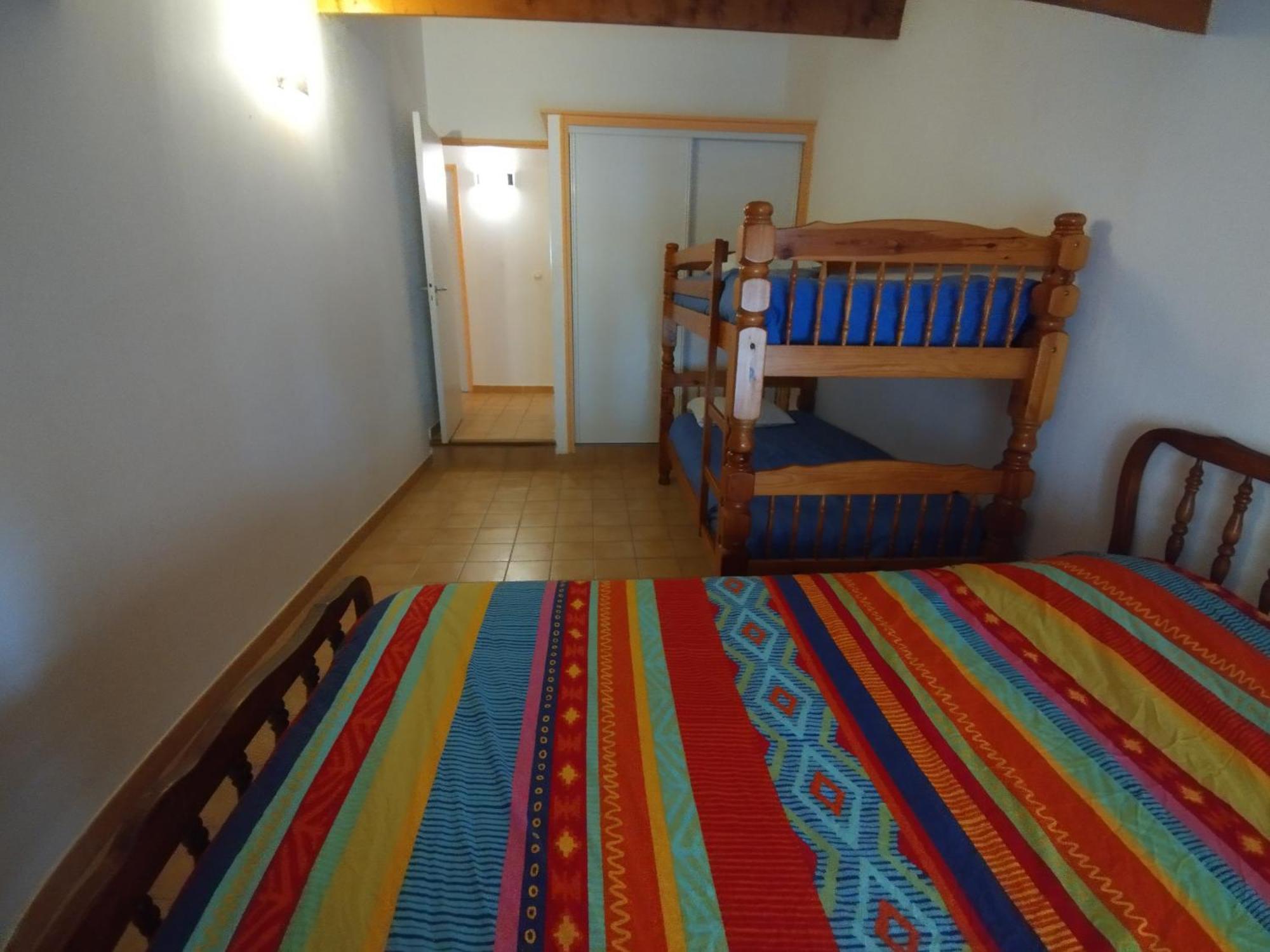 Gîte de l'ASPA Saint-Christol  Extérieur photo