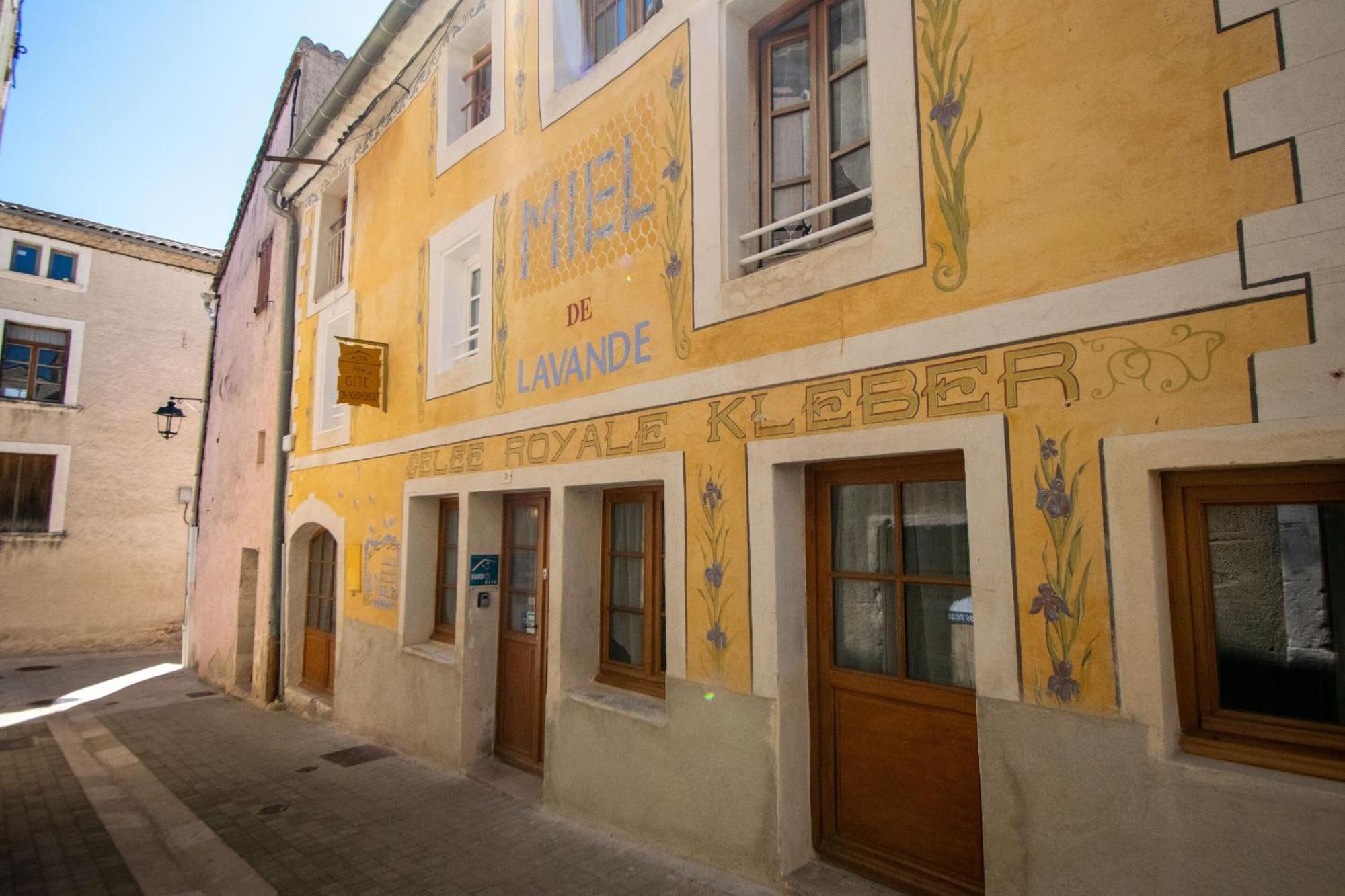 Gîte de l'ASPA Saint-Christol  Chambre photo