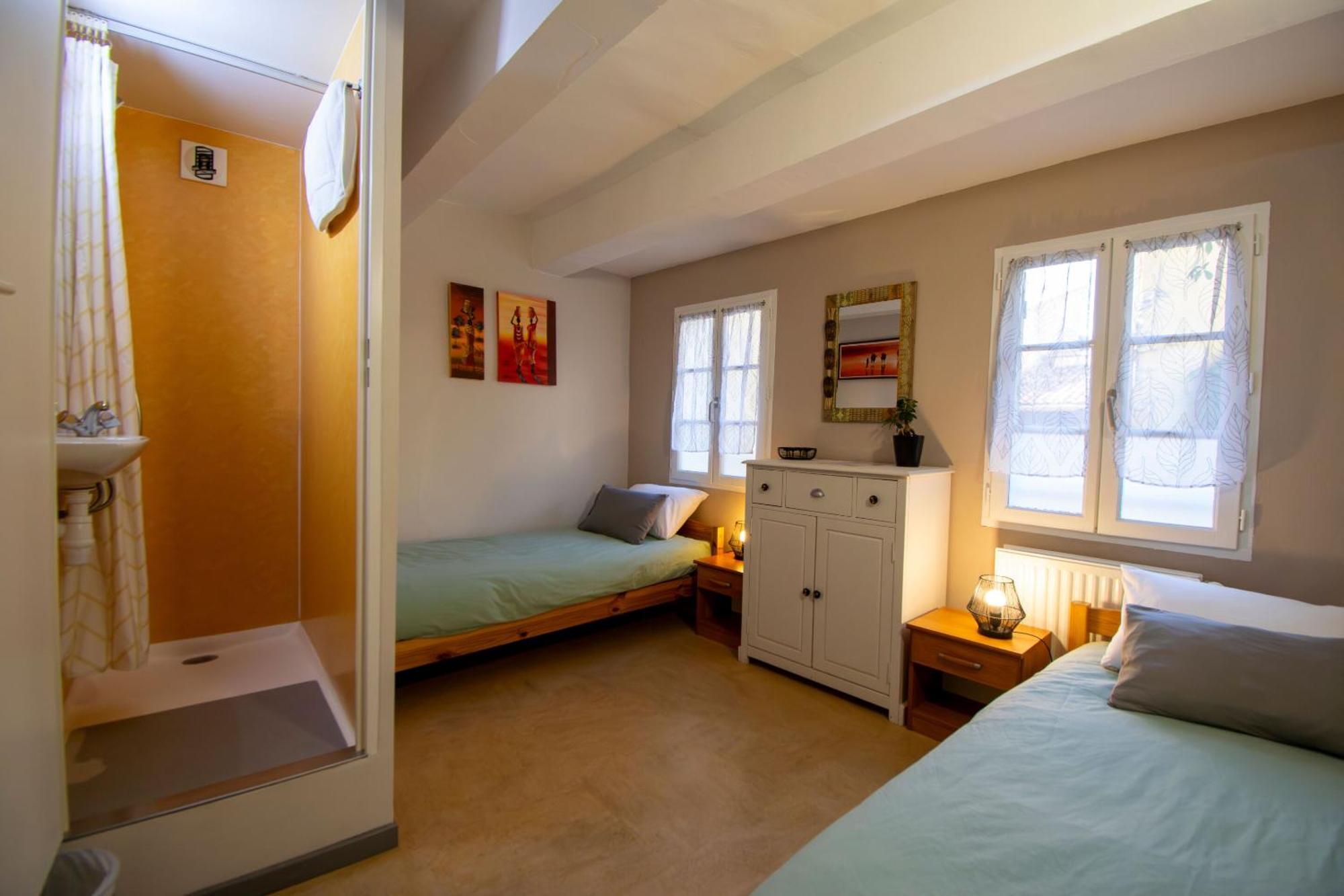 Gîte de l'ASPA Saint-Christol  Chambre photo