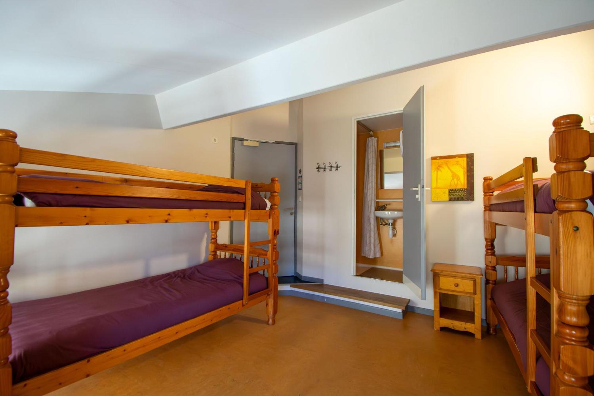 Gîte de l'ASPA Saint-Christol  Chambre photo